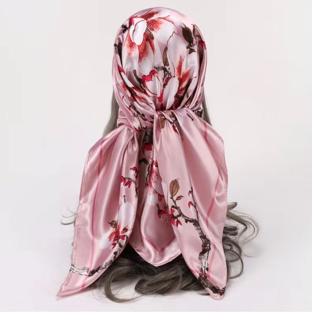 Vintage floral bandanna scarf. - Picture 2 of 2